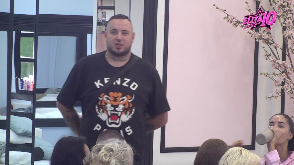 FILIP CAR UPUTIO DIREKTNU PORUKU NOVIM UČESNICIMA: Glasao za Bebi Dol i upozorio ih na krađu bokserica, reakcije ne prestaju (VIDEO) – Filip Car Elita