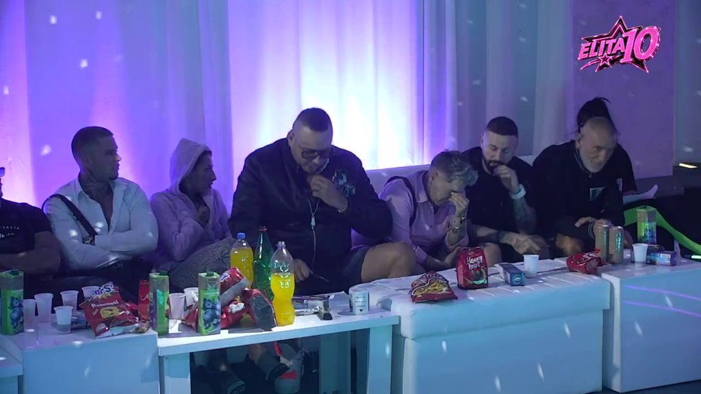 PORŠELINA ZAPENILA PRED ŽIRIJEM: Odluka Cara izazvala buru među učesnicima, svi čekaju dalji rasplet (VIDEO) – glasanje žirija u Eliti