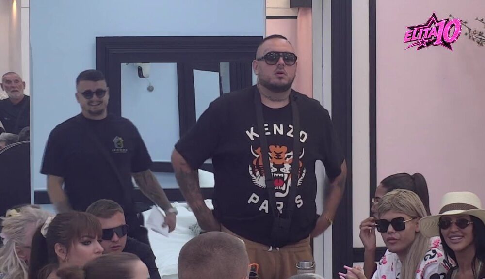 SUKOB I NAPETOST NA PODELI BUDŽETA: Lepi Mića direktno prozvao Filipa Cara, situacija u Beloj kući sve vrelija (VIDEO) – napad u Beloj kući