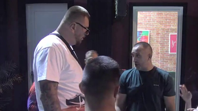 SUKOB NA SAMOM STARTU ELITE: Janjušu pala roletna zbog optužbi Milana Popova, perje leti na sve strane (VIDEO) – sukob u Eliti