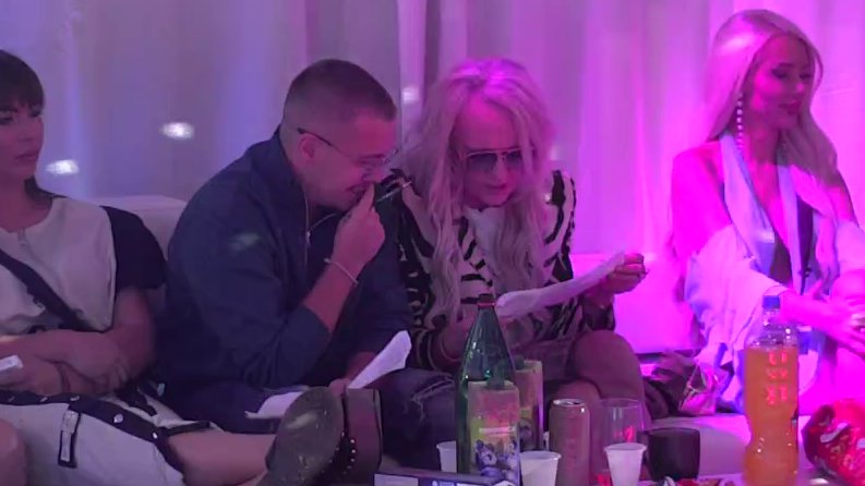 SUROVA PODELA BODOVA U ELITI: Bebi Dol presudila tokom glasanja, evo ko je dobio maksimalnih 12 poena (VIDEO)