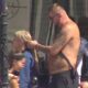 JANJUŠ IZGUBIO STRPLJENJE ZBOG UROŠEVE FRIZURE: Pokušao da mu skine nadogradnju, usledila burna rasprava pred zadrugarima (VIDEO) – nadogradnja kose u Eliti