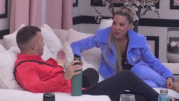 KARIĆ UDARIO NA ĐUKIĆA ZBOG ANELI: Stefan otvoreno prozvao Filipa zbog ponašanja prema njoj, maske padaju u Beloj kući (VIDEO)
