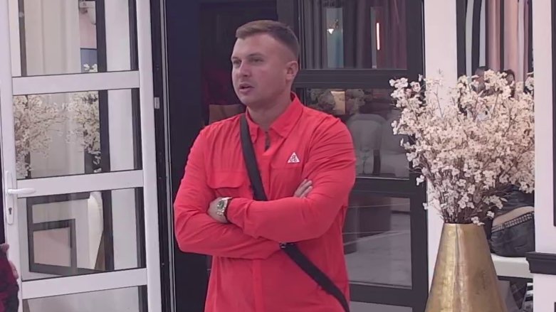 KARIĆ UDARIO NA ĐUKIĆA U ELITI: Brutalan komentar o odnosu sa Aneli, otrovne strelice lete kroz Belu kuću (VIDEO) – odnos Đukića i Aneli