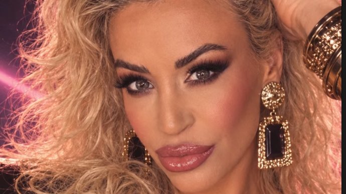 PREOKRET NA INSTAGRAMU: Dušica Jakovljević oduševila fanove transformacijom u stilu 80-ih, svi komentarišu njen retro izgled (FOTO) – Dušica Jakovljević Instagram