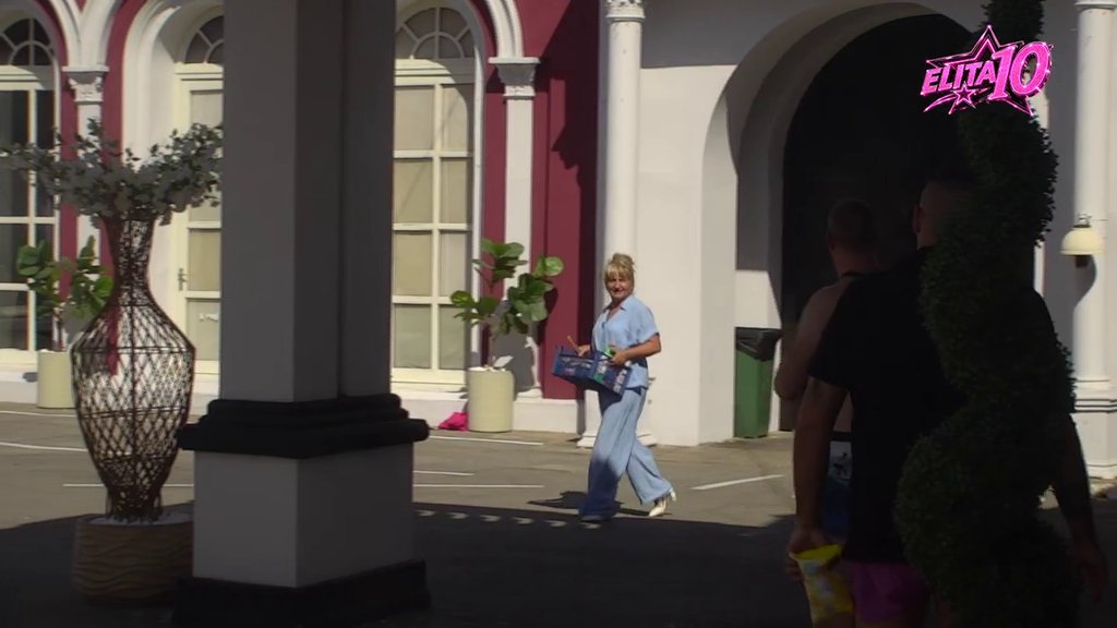 SPEKTAKL U ELITI: Goca Džehverović stigla na imanje prvi put ove sezone, zadrugari iznenađeni njenim dolaskom (VIDEO)
