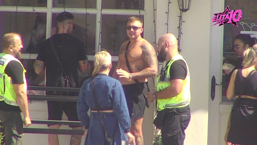 SUKOB KOJI JE PRODRMAO BELO KUĆU: Nikad burnija razmena uvreda između Uroša Stanića i Stefana Karića, obezbeđenje budno pratilo situaciju (VIDEO) – napad u Eliti