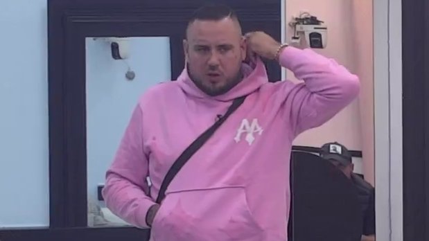 SUKOBI I STARE RANE PONOVO NA POVRŠINI: Anđela Đuričić pecnula Karića, a Filip Car otkrio nepoznate detalje odnosa sa njom – šta ih još čeka? (VIDEO) – odnos Anđele Đuričić i Filipa Cara