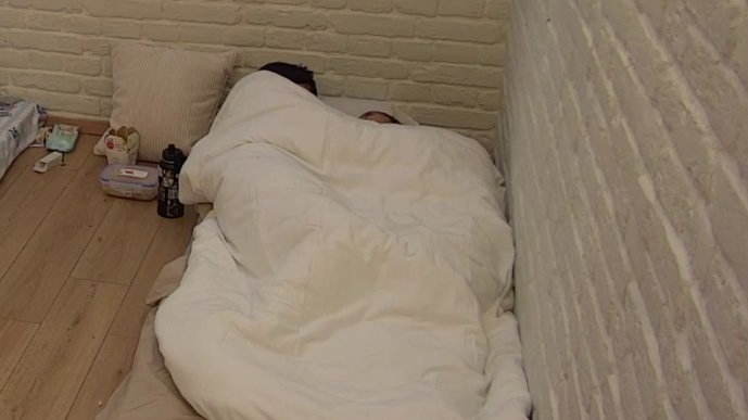 PREOKRET U BELOJ KUĆI: Aneli i Đukić posle suza završili zagrljeni, da li je sve zaboravljeno? (VIDEO)