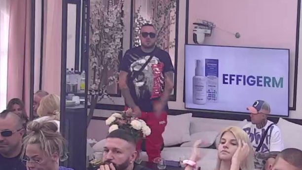 OTROVNE STRELICE U ELITI: Filip Car ponovo prozvao Đukića papkom, tenzija raste iz minuta u minut (VIDEO)