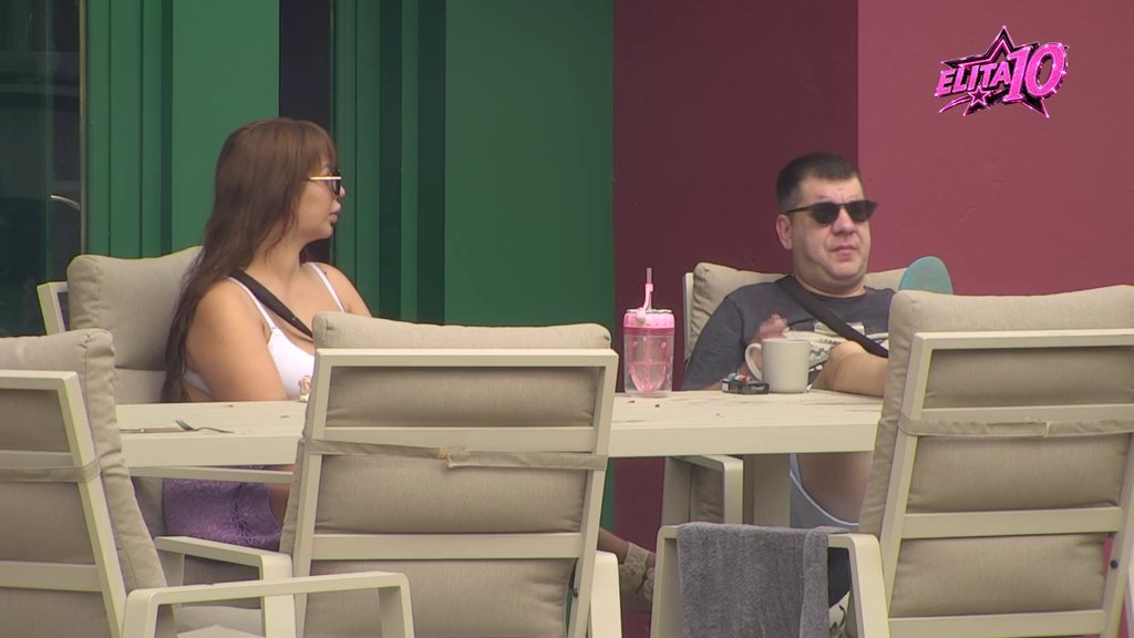PRIMIRJE U BELOJ KUĆI: Miljana i Ivan ogovarali cimere uz kafu, stara priča dobila novi obrt (VIDEO)