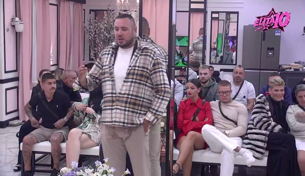 CAR UDARIO NA ĐUKIĆA PRED SVIMA: Filip izgubio kontrolu pred Aneli, a evo šta se desilo u studiju (VIDEO) – poniženje Filipa Đukića