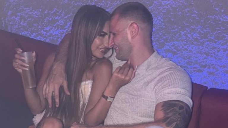 PRSTEN VIŠE NIJE TAJNA: Stefani Grujić napokon pokazala verenika, otkrila detalje ljubavi koju je dugo krila (FOTO) – Stefani Grujić pokazala verenika
