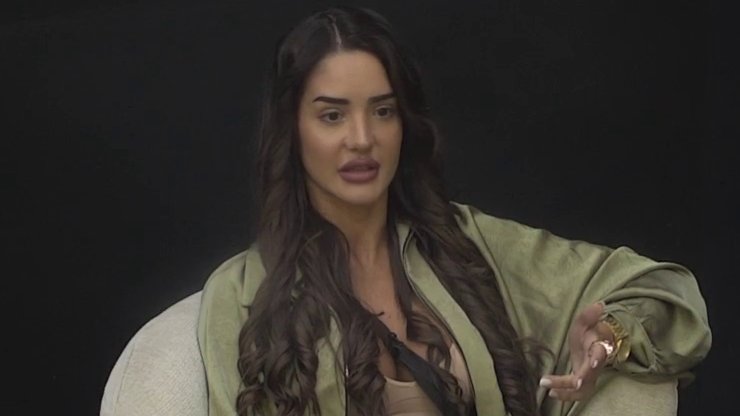 ANĐELA OTVORENO UDARILA NA KARIĆA I ANELI: Bez dlake na jeziku o vezi Đukića i Aneli, zadrugari u šoku šta je rekla (VIDEO) – veza Aneli i Đukića