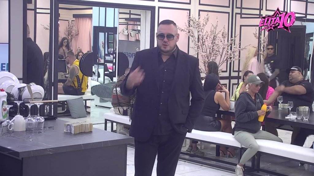 CAR I JANJUŠ NA ISTOJ TALASNOJ DUŽINI: Filip Car priznao greške i podelio budžet u Beloj kući, otkrivajući detalje iz zajedničkog života (VIDEO)