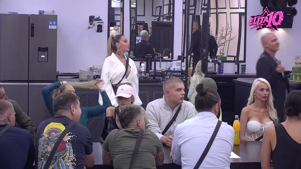 SUDBINA ODNOSA NA KLACKALICI: Aneli sumnja u Carevo prijateljstvo sa Janjušem i Dačom, situacija u Beloj kući se komplikuje (VIDEO) – Carev odnos sa Janjušem i Dačom