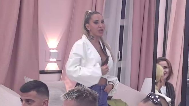 ISPLIVALE PRVE PUKOTINE U VEZI: Aneli otkrila sa kakvim problemima se suočava sa Đukićem, a jedan detalj posebno je zaboleo (VIDEO) – problemi u vezi Aneli Ahmić