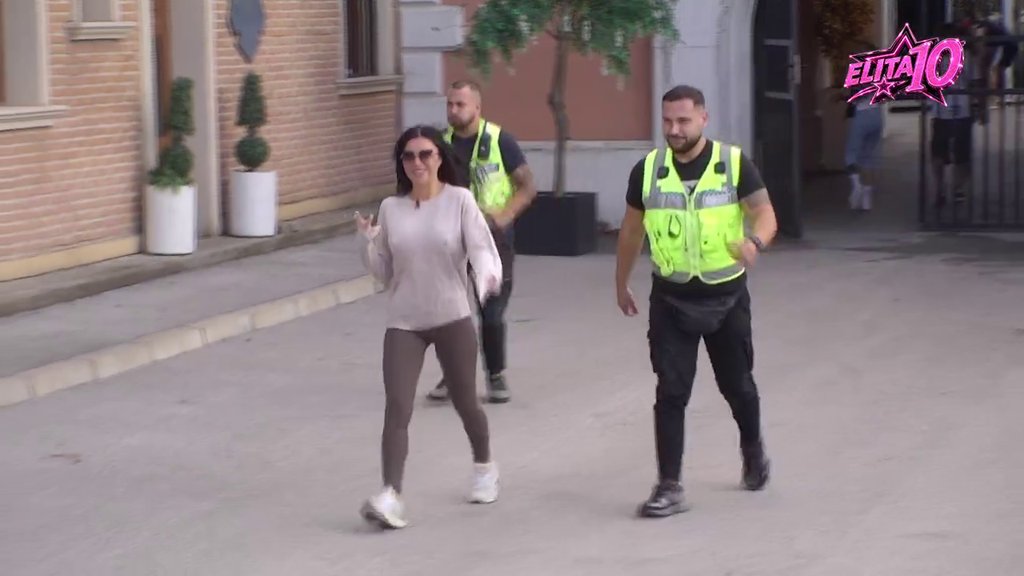 PREOKRET U ELITI: Stanija iznenada upala na imanje i priredila haos, učesnici ostali bez reči (VIDEO) – ulazak Stanije u Elitu 10