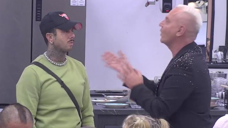 SUKOB NA VRHUNCU U BELOJ KUĆI: Filip Đukić pred svima ostavio Aneli zbog Janjuša, obezbeđenje reagovalo tokom rasprave (VIDEO) – Filip Đukić i Aneli Ahmić