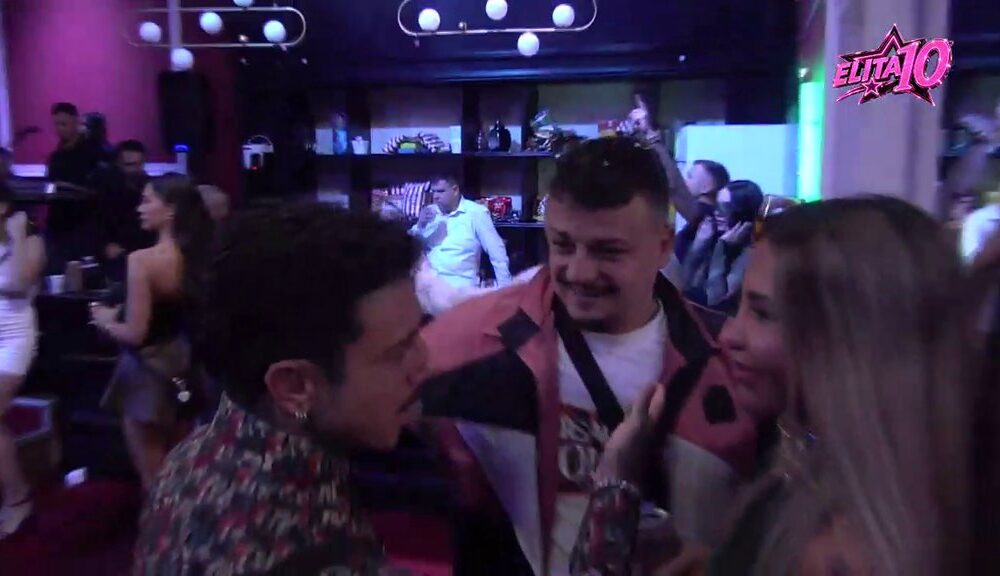 FILIP PREŠAO PREKO PONOSA U ELITI: Pozvao Aneli da mu se pridruži kod šanka, a njen odgovor iznenadio sve (VIDEO) – Filip Đukić prišao Aneli Ahmić