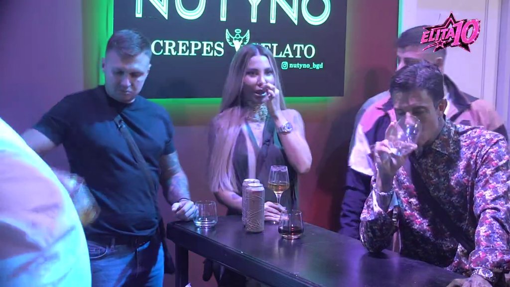 FILIP SE POVLAČI DOK ANELI UŽIVA U NOVOM DRUŠTVU: Zadrugar izgleda slomljeno pored nje, a ona se sve više zbližava sa Karićem (VIDEO) – Filip Đukić i Aneli Ahmić