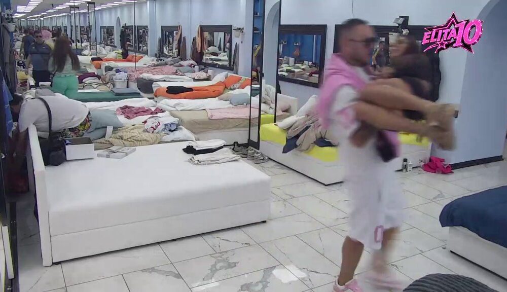 POHOD FILIPA CARA NA NOVU ZADRUGARKU: Sanja Grujić završila u njegovom naručju, atmosfera u Beloj kući ključala (VIDEO)