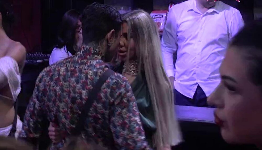 PREOKRET U ODNOSU ANELI I FILIPA: Ponovo u strastvenom zagrljaju, a emocije se ne stišavaju (VIDEO)