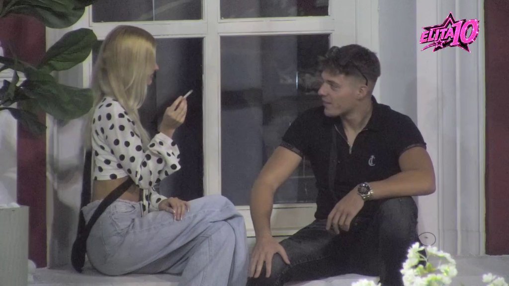 VELJA UZVRAĆA UDARAC U ELITI: Lena Simić otkrila šta bi uradila da je Velja poljubio, svi u Beloj kući napeto čekaju nastavak (VIDEO) – Velja i Lena Simić