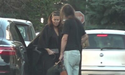 PREOKRET NAKON SKANDALA SA JELENOM RADANOVIĆ: Ana Nikolić i Rale ponovo zajedno, pevačica otežano hoda dok on brine o Tari (FOTO)