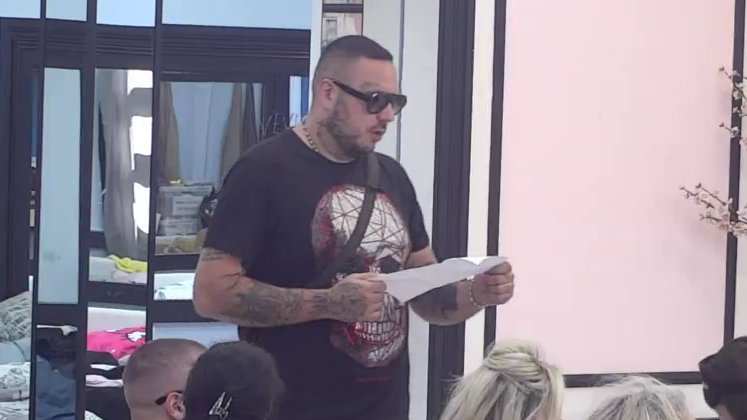STIGLO PISMO VELIKOG ŠEFA: Milan Popov pred izazovom u Pinkovim zvezdama, takmičari moraju da se slože oko nastupa (VIDEO) – Milan Popov Pinkove zvezde