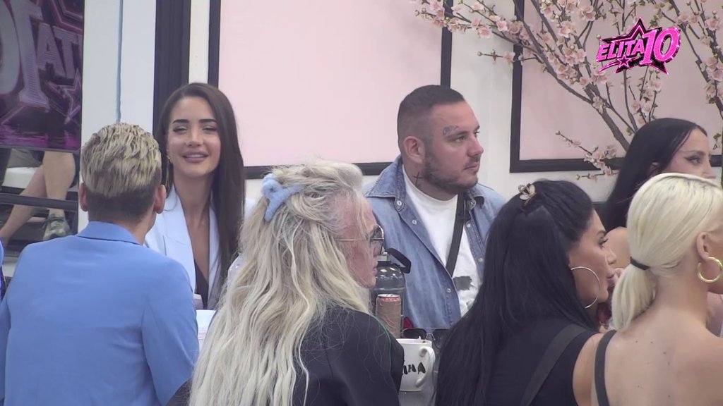 MASKE PADAJU U BELOJ KUĆI: Matora otkrila koga vidi kao jedinu iskrenu emociju, zadrugari ne ostaju ravnodušni (VIDEO) – iskrena emocija u Beloj kući