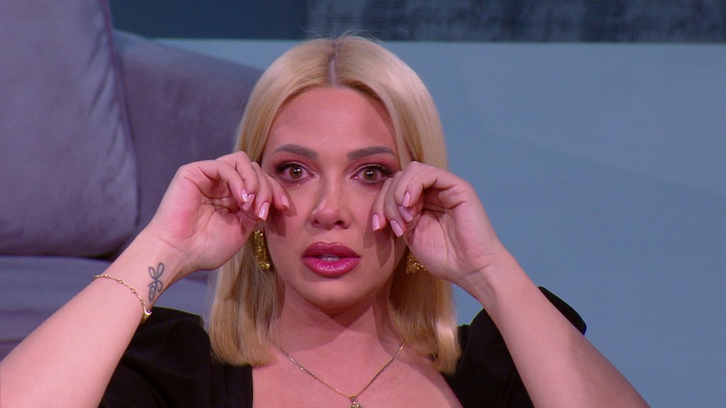 MASKE PADAJU U PRIČI MILICE TODOROVIĆ: Pevačica otvoreno o burn-outu i pesmi koja je obeležila njen život (VIDEO) – burn-out kod muzičara
