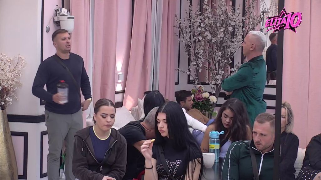 MASKE PADAJU U ELITI: Stefan Karić saznao šta Anđela i Car govore o njemu, a onda se otvorile stare rane (VIDEO) – Gledanje snimaka