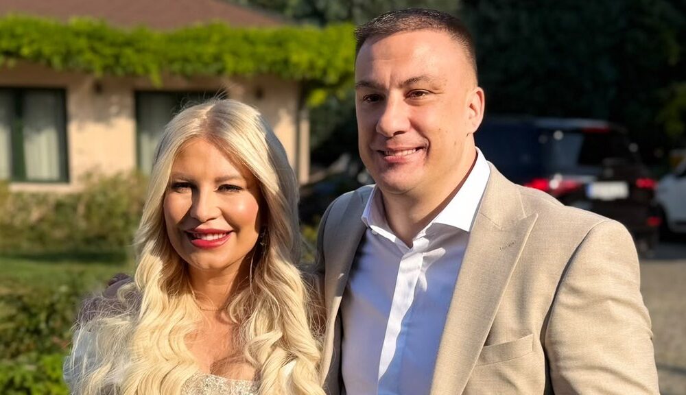 LUKSUZNO SLAVLJE NA PINKU: Dea Đurđević i Lazar stigli nasmejani, kolege među prvim gostima na svadbenoj proslavi (FOTO) – luksuzno slavlje Dee Đurđević i Lazara