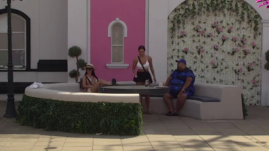 SVE GORI OKO MATEJE I VANJE: Poršelina i Laura u centru pažnje zbog komentara na intiman odnos u Beloj kući (VIDEO)