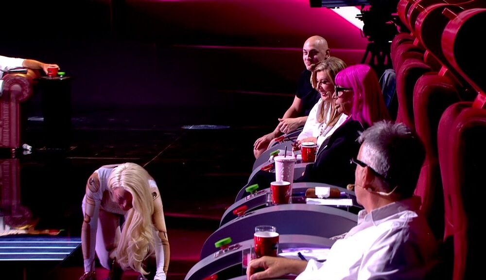 ŽESTOK OBRAČUN KARLEUŠE I BRUNCLIKOVE: Jelena Karleuša direktno odbrusila Zorici usred emisije, atmosfera u Beloj kući na ivici ključanja (VIDEO) – sukob Karleuša i Brunclik