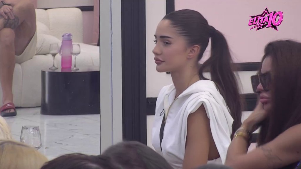 ŽESTOKI OBRAČUN U BELOJ KUĆI: Dača bez dlake na jeziku o Aneli, Sadra iznenadila izborom najuobraženije osobe (VIDEO) – najuobraženija osoba u Eliti