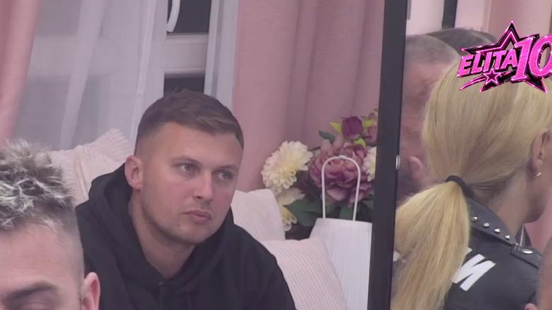 KARIĆ IZNEO SVE O LAURINIM POSTUPCIMA: Zadrugarka dobila otvoren savet tokom nominacija, da li će poslušati? (VIDEO) – Laurini postupci u Eliti