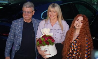NASLEDNICA MILIONSKOG NASLEĐA U CENTRU PAŽNJE: Aleksandra Popović staje na ludi kamen, a bogatstvo porodice otkriva pravu priču (FOTO) – naslednica vredne porodične imovine i voznog parka