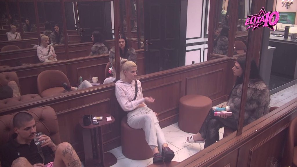 KRISTINA JELKIĆ NA UDARU OSUDA U BELOJ KUĆI: Zadrugari je tešili zbog etikete posle zbližavanja sa Filipom Carem, ali reakcije ne jenjavaju (VIDEO) – Kristina Jelkić osuda