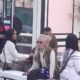ŽESTOKO SUČELJAVANJE U BELOJ KUĆI: Dača Virijević i Aneli Ahmić bez dlake na jeziku, maske pale u anketi (VIDEO) – negativna anketa u Beloj kući