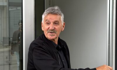 OPKOLILE GA OBOŽAVATELJKE NA SNIMANJU: Dragan Stojković Bosanac stigao među prve, žene ga dočekale s osmehom (FOTO) (VIDEO) – Bosanac Pinkove zvezde