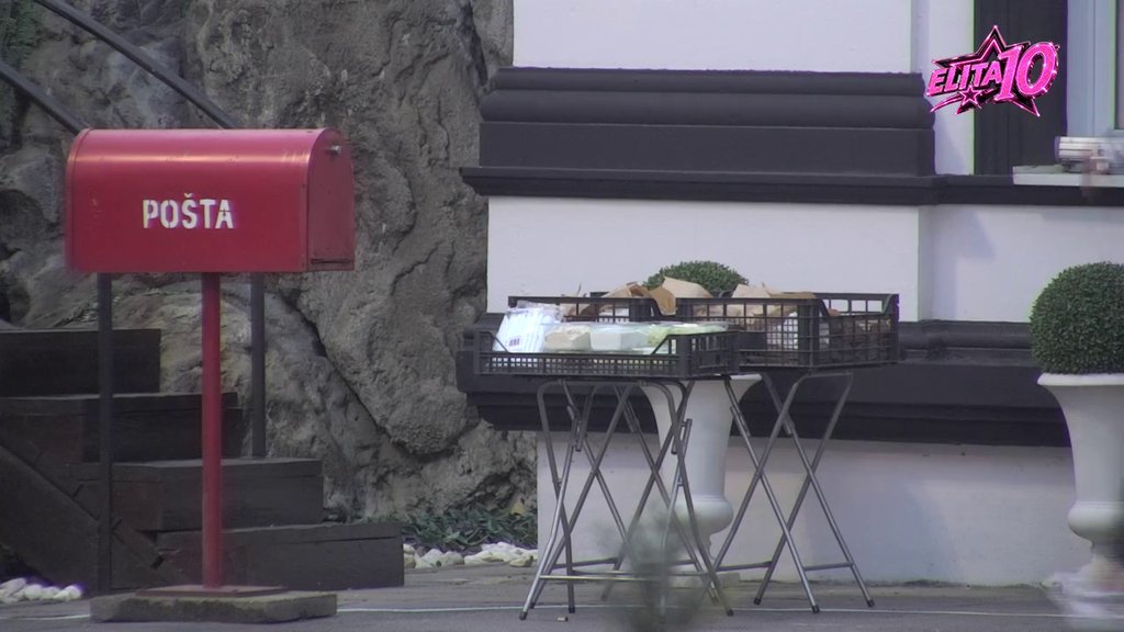 OTIMAČINA ZA HRANU U ELITI: Veliki šef obasuo zadrugare bogatom nagradom, nastao haos oko piletine i pljeskavica (VIDEO)
