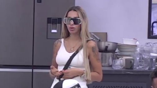 SUKOB U BELOJ KUĆI: Aneli ne može da veruje šta joj je Đukić uradio, Karića iznenada pohvalila pred svima (VIDEO)