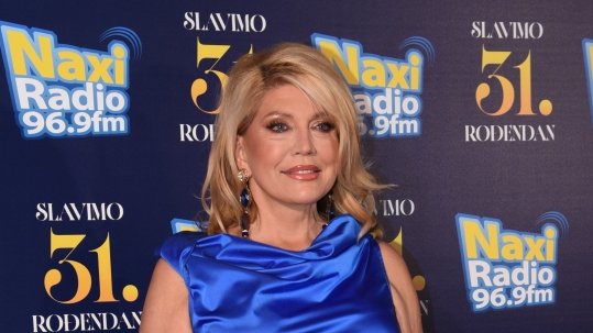 SUZANA MANČIĆ OTVORILA DUŠU O ULOZI BAKE: Otkrila kako se snalazi sa unukom, a ćerki jasno stavila do znanja šta može da očekuje (FOTO) – odgajanje unuka