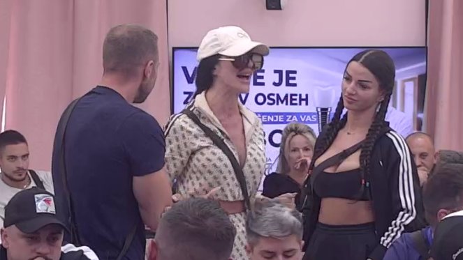 SVAĐE SE ZAHUKTAVAJU U BELOJ KUĆI: Mahir Pjanić prozvao Slađu i Jasminu, pale ozbiljne uvrede pred svima (VIDEO) – sukob Mahira Pjanića