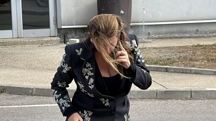 ELEGANCIJA NA PRVOM MESTU: Viki Miljković zasenila sve dolaskom na snimanje Pinkovih zvezda, jedan detalj odmah zapao za oko (FOTO) – Pinkove zvezde