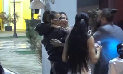 SUSRET KOJI JE SVE ODUŠEVIO: Aneli poletela Ani Nikolić u zagrljaj, pevačica otvoreno pokazala emocije (VIDEO) – susret Aneli i Ana Nikolić