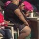 DOK SVI GORE OD TRAČEVA, ONA KULIRA: Bebi Dol uživa u sunčanom jutru uz kaficu i cigaru, ništa je ne može poremetiti (VIDEO) – Bebi Dol u Eliti
