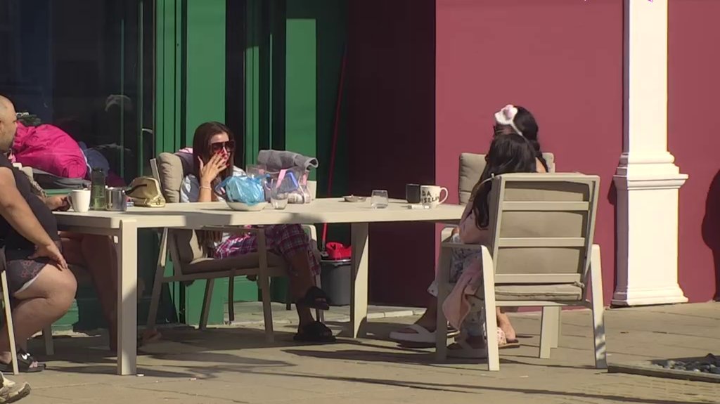 PORŠELINA UDARILA NA ENU PRED SVIMA: Otkrila zbog kog frajera je puklo prijateljstvo u Eliti, a usledila je neočekivana reakcija (VIDEO) – sukob Poršeline i Ene Čolić